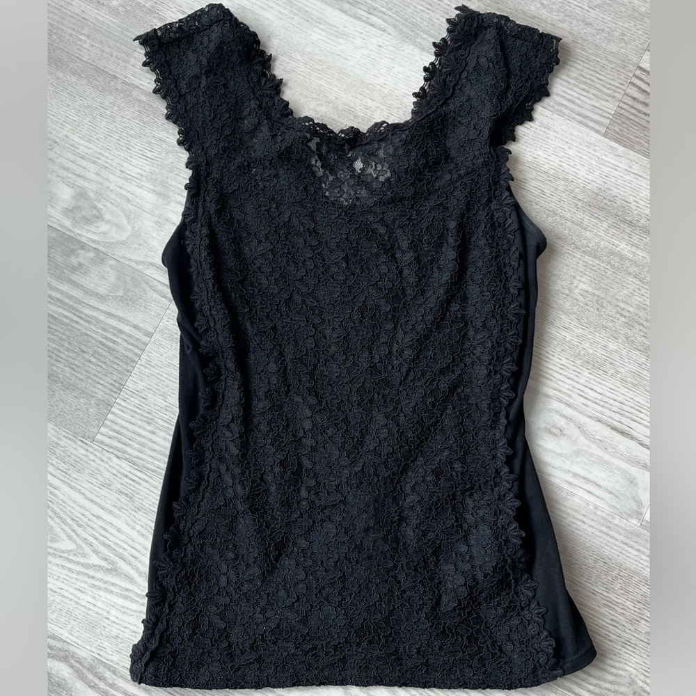 Lace sleeveless top, cotton/spandex back